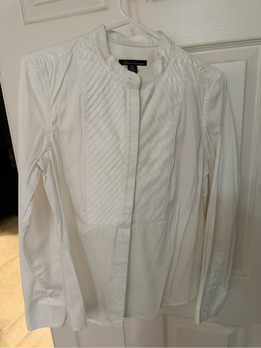 Kenneth Cole New York White Pintuck Button-Front Blouse